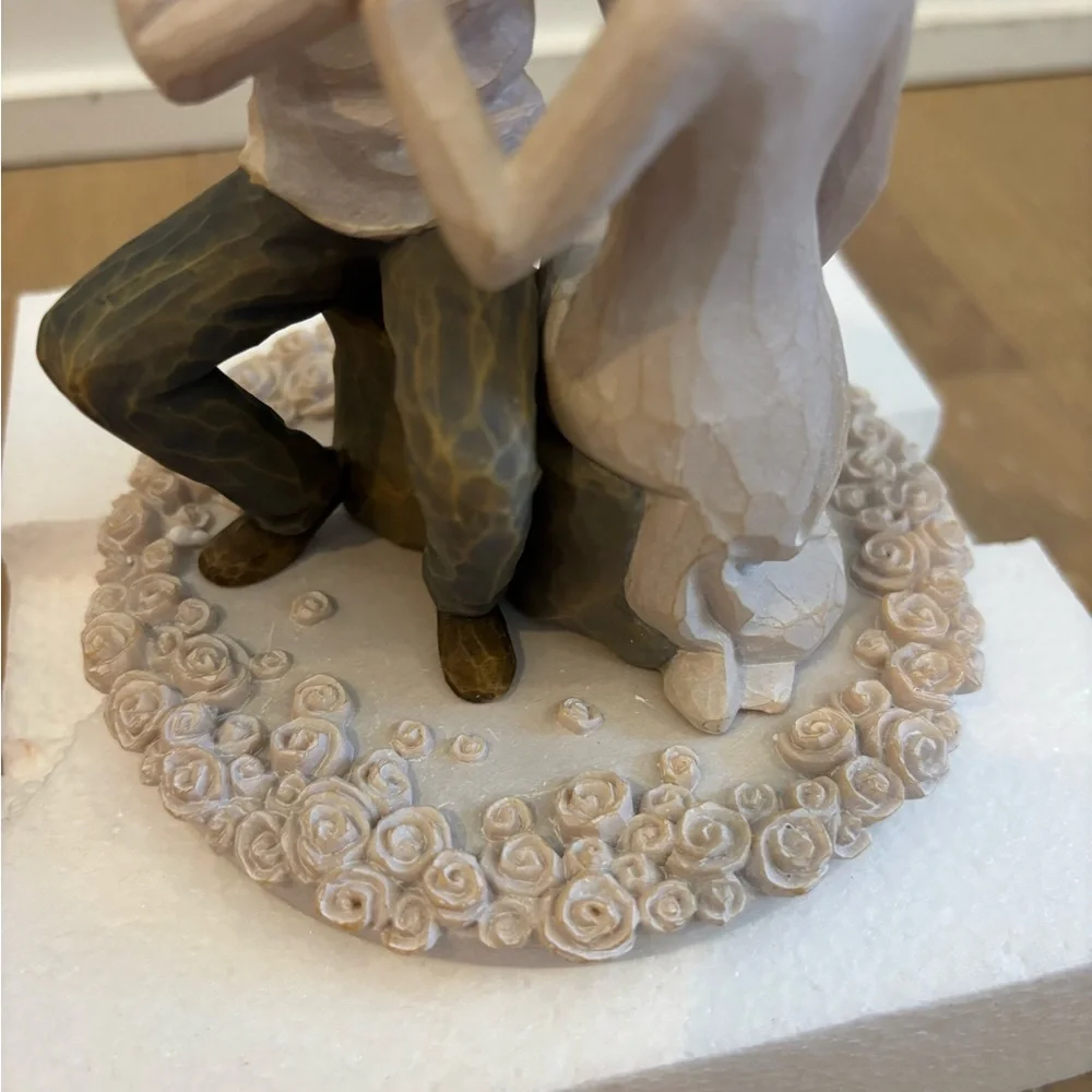 Willow Tree Around You CAKE TOPPER By Susan Lordi Hand-Painted #27342 Demdaco 5”